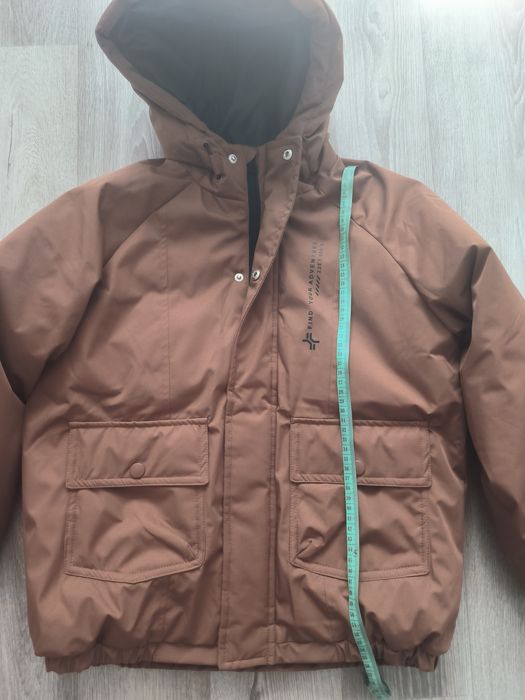 Куртка 9-10 лет. 140р