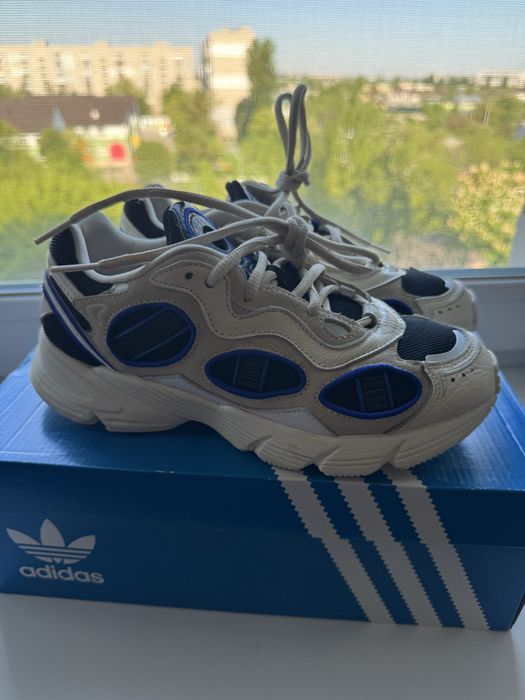 Кросівки adidas astir