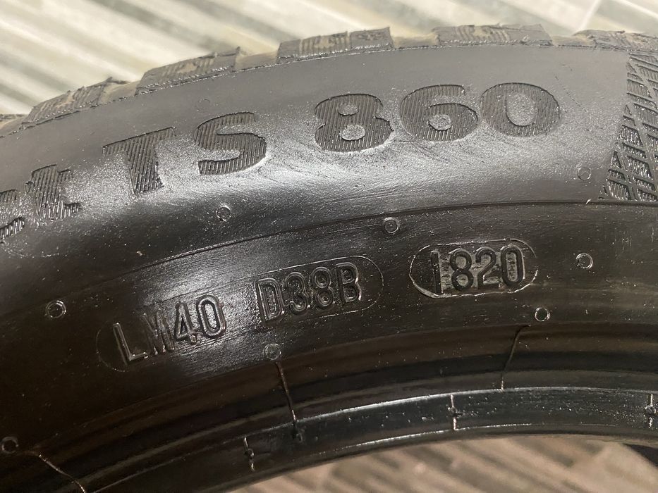 Par Pneus Continental WinterContact TS 860, 225/50/17 XL quase novos!