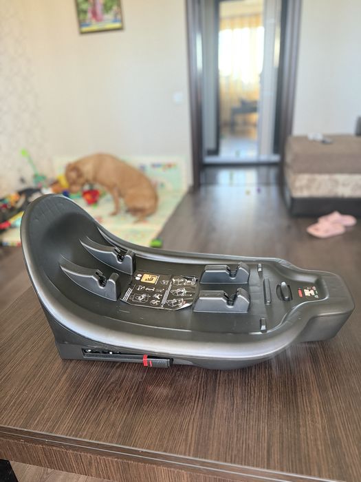 Автокрісло Carello CRL-8801 + база Isofix + адаптери