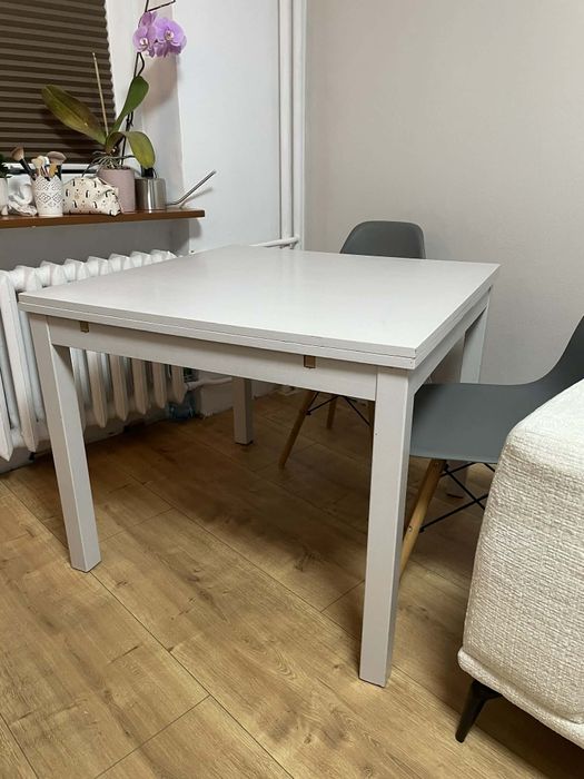 Stół + X4 krzesła 90x90 -> 160 rozkładany