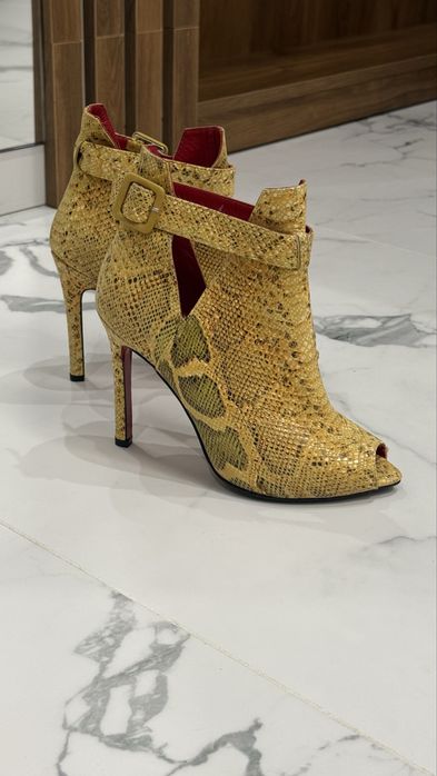 Ексклюзивні ботінки, ботільони, натуральна шкіра, р.35, 23 см