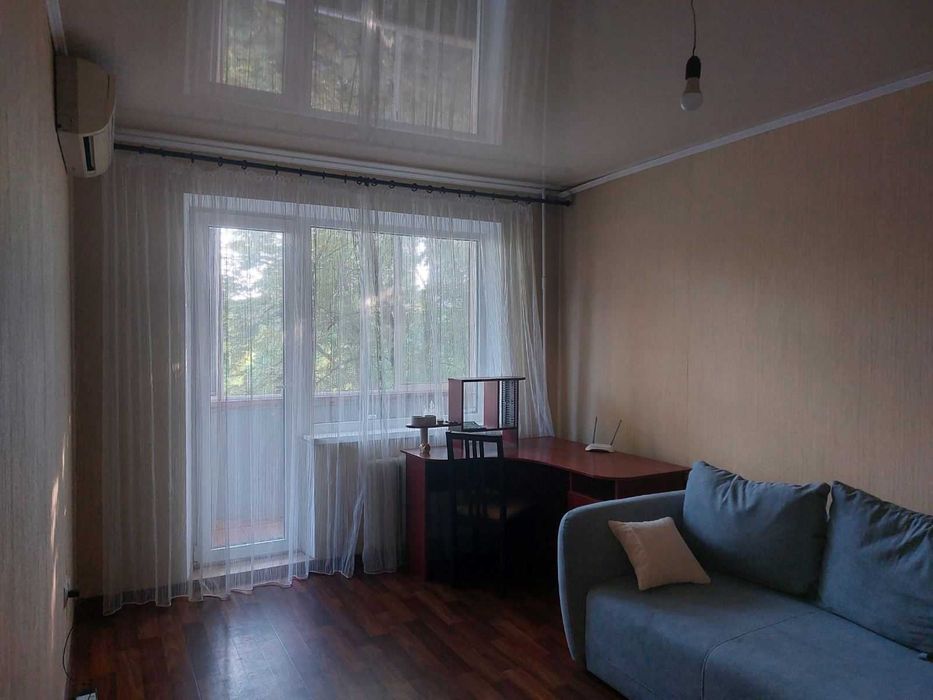 Apartment in Kryvyy Rih, Hdantsivka - View 2