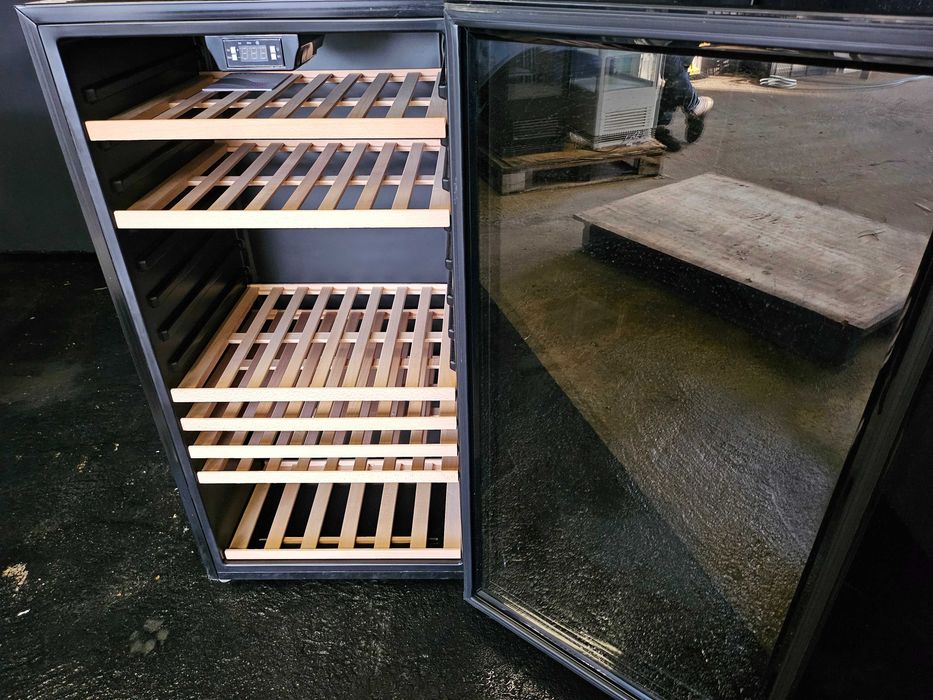 Garrafeira para 72 garrafas