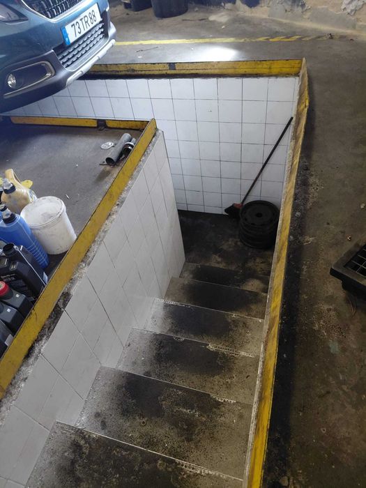 Oficina auto equipada à venda – Ferreiras, Albufeira