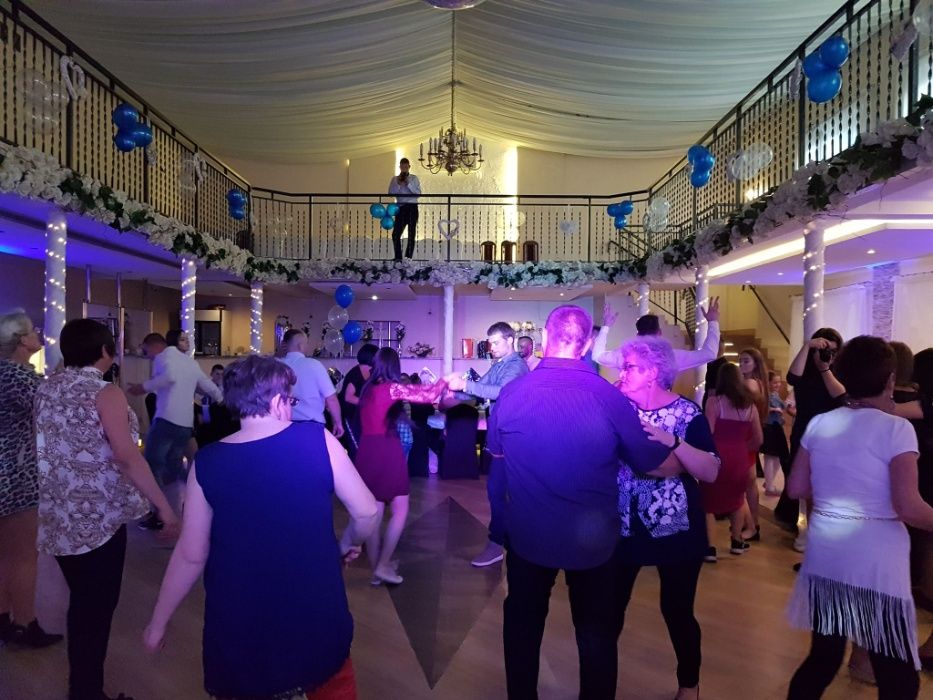 Dj wodzirej konferansjer wesela 18-stki bale Duży biały Miś