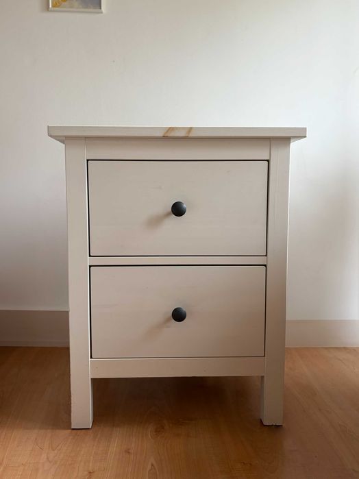 Mesa de Cabeceira branca