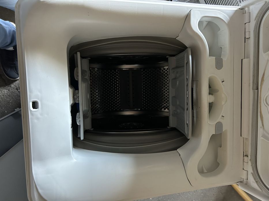 Pralka Electrolux EWT11274ELW ladowana od góry