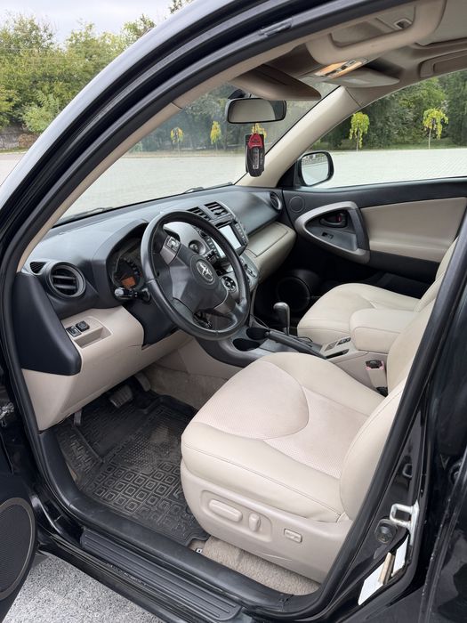 Tayota RAV4 2006