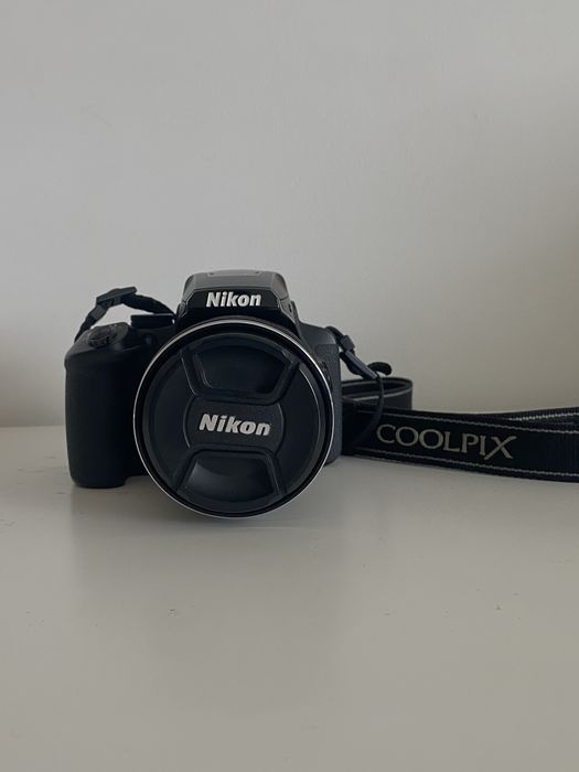 Máquina Fotográfica Compacta Nikon Coolpix P900 (Preta)