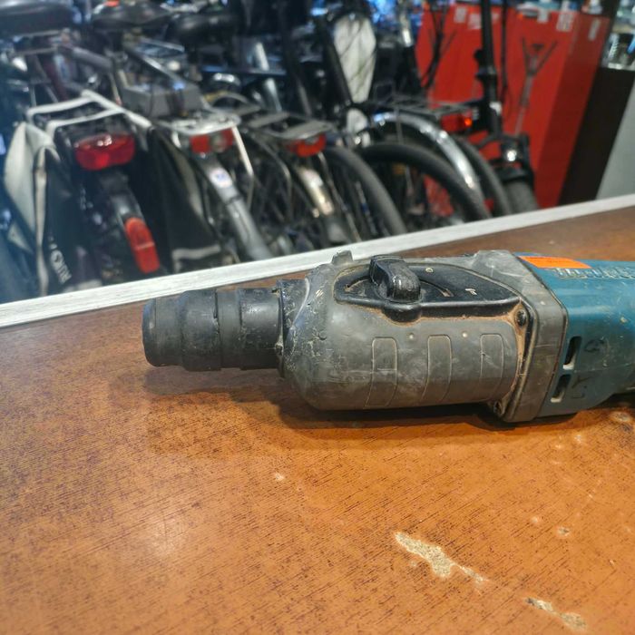 Młotowiertarka Makita HR2470