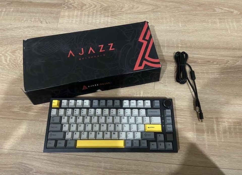 Нова механічна клавіатура Ajazz AK820 Pro — топ за свої гроші!