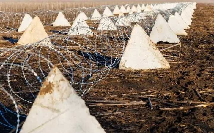 Моделі протитанкових загорож "зуби дракона" масштаб 1/35