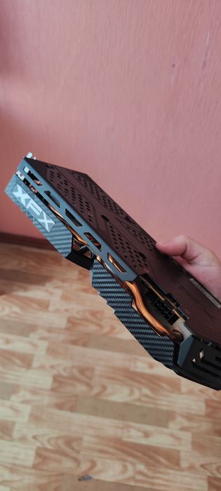 Продам Rx 580 8 Гб XFX