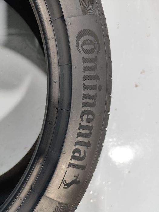 2 pneus semi novos 225-40R18 Continental Contact 6 - Oferta dos Portes