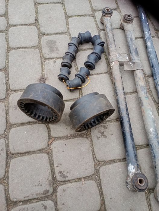 Резинки реактивних тяг ваз 2106