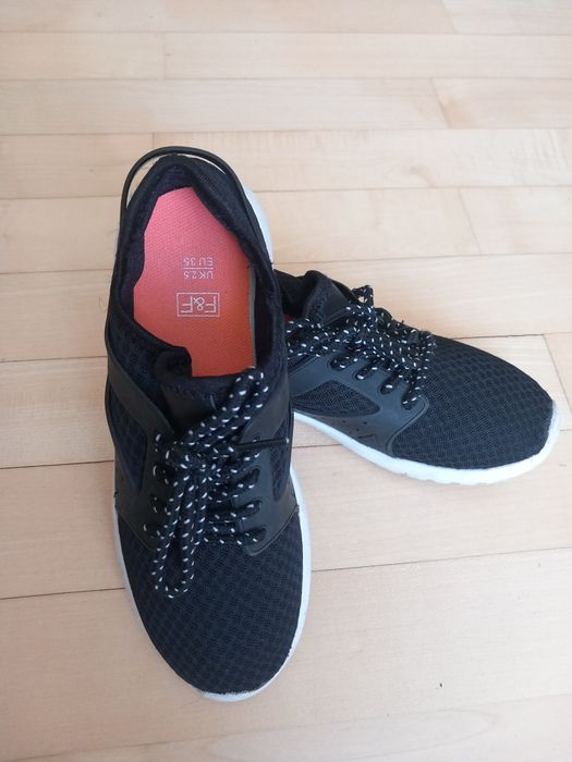 Buty sportowe firmy F&F