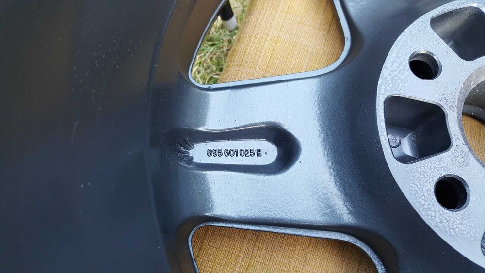 Felgi Audi S2 Coupe , 90 B3  5x112 , 16"cali  7J , ET37 895601025H