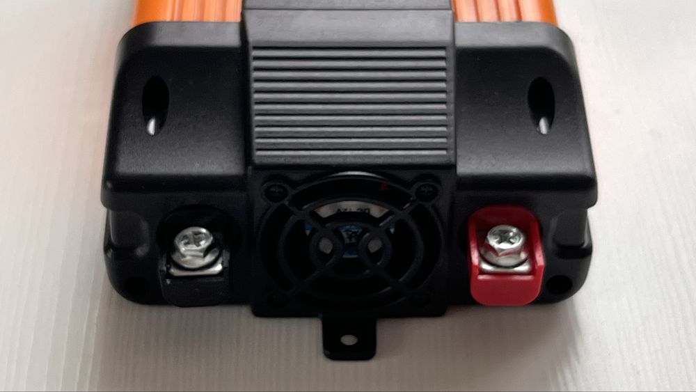Інвертор, перетворювач напруги 4000W 12V -22V + 2 USB