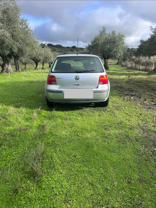 Vendo VW Golf 2001