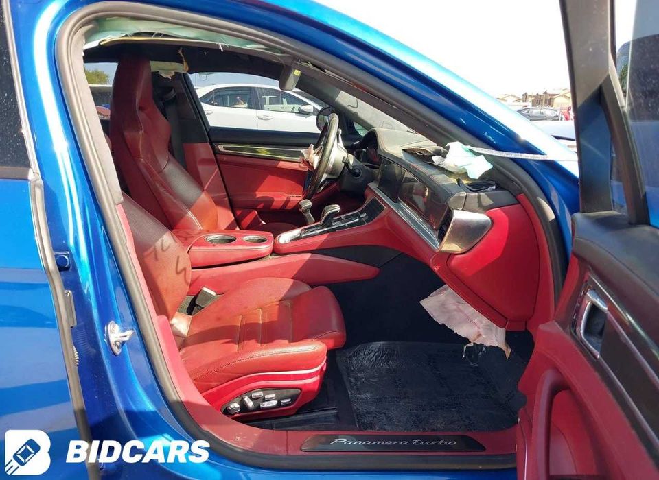 Porsche Panamera (971) Turbo 2017 roku AWD – model USA.