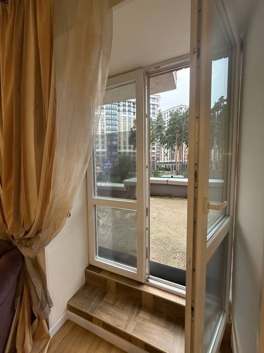 Квартира в Центральному парку з терасою! Без комісії!