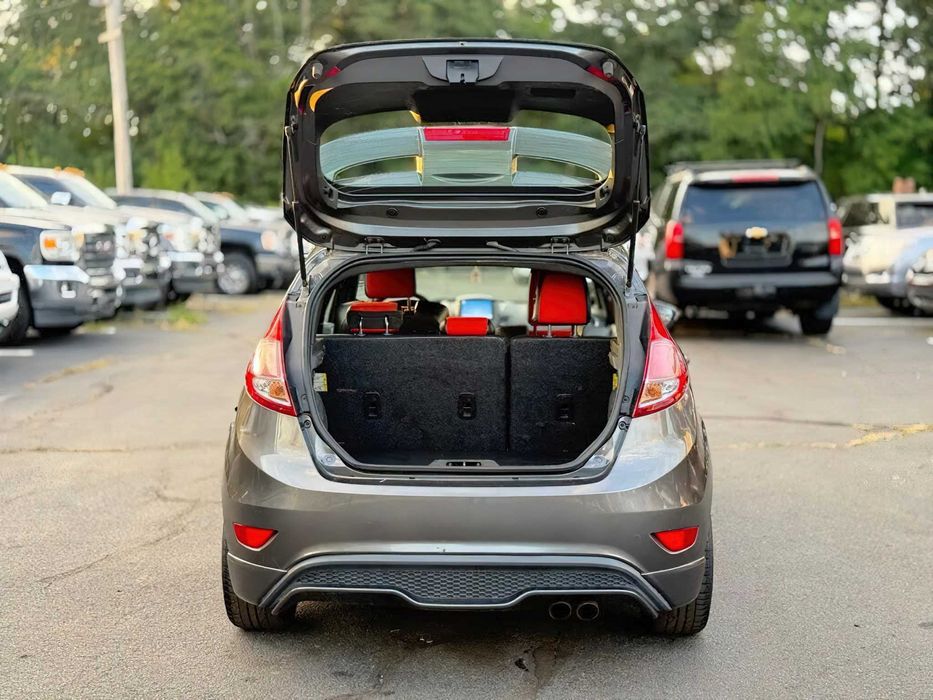 Ford Fiesta Titanium      2016