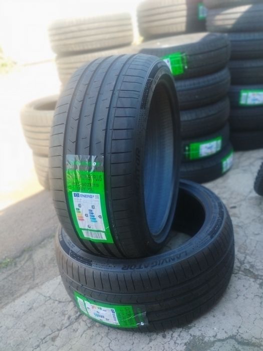 Шини Літні 235/40 R19 96Y XL Lanvigator CatchPower Plus