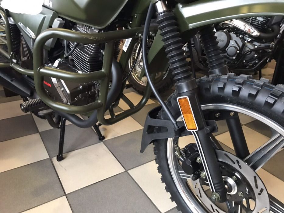 Мотоцикл Shineray Intruder (Интрудер/Лісник) 200куб