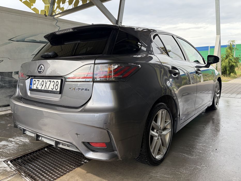 Lexus ct200 h 2014 r