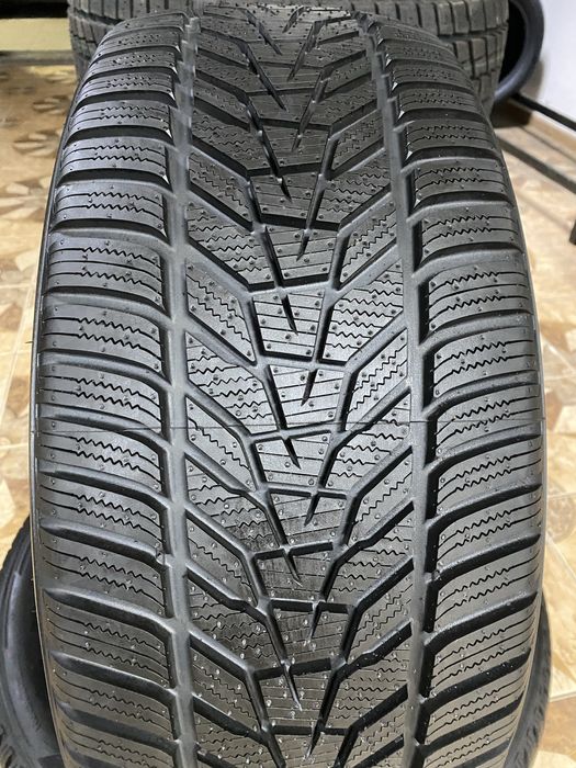 Пара 245/45/19 102V XL HANKOOK Winter i*cept evo 3