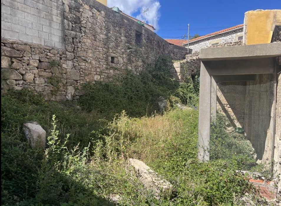 Casa em Ruínas Vilarinho da Castanheira