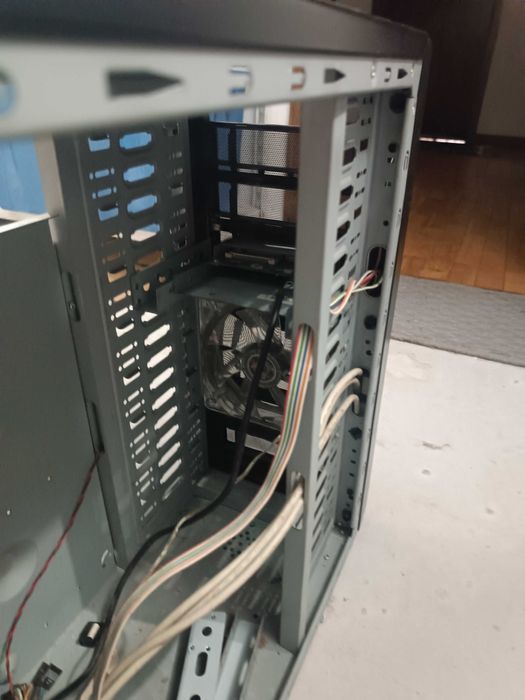 Torre para PC NOX