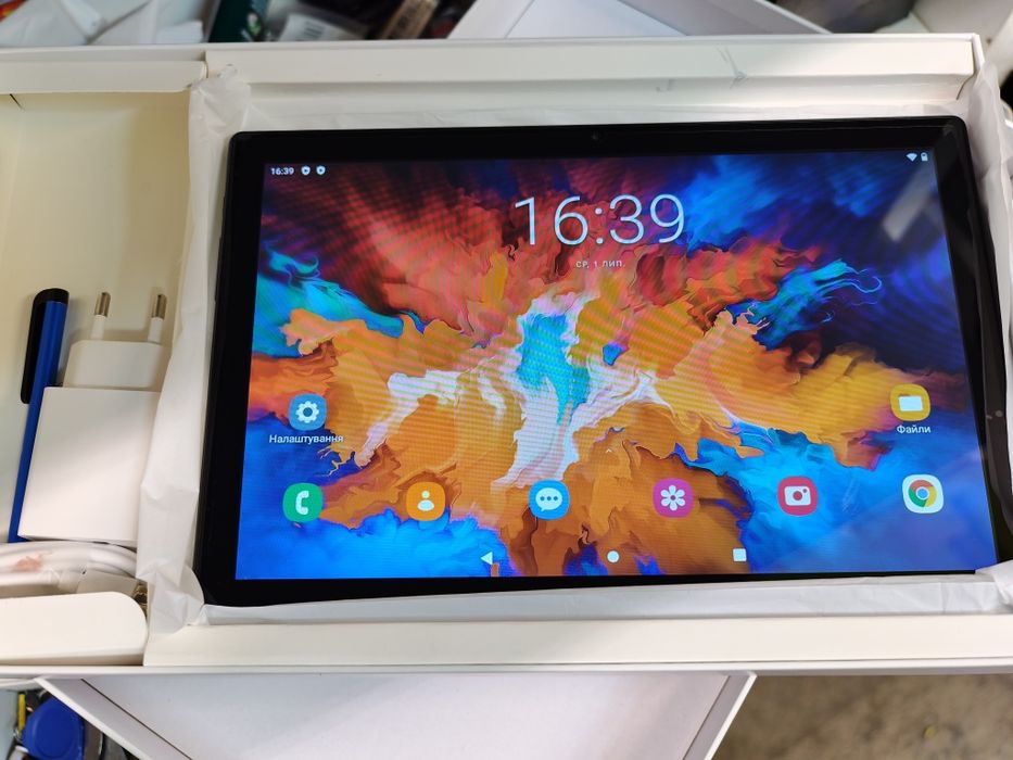 Планшет ASUS,майже новий