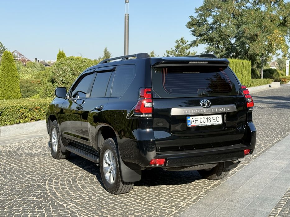 Toyota Land Cruiser Prado 2019 VIN JTEBU3FJ20K170293 фото оголошення 8 з 24