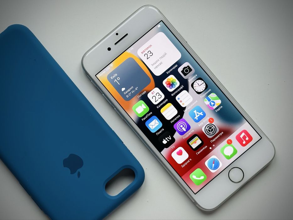 IPhone 7 на 32 GB (гарний стан)