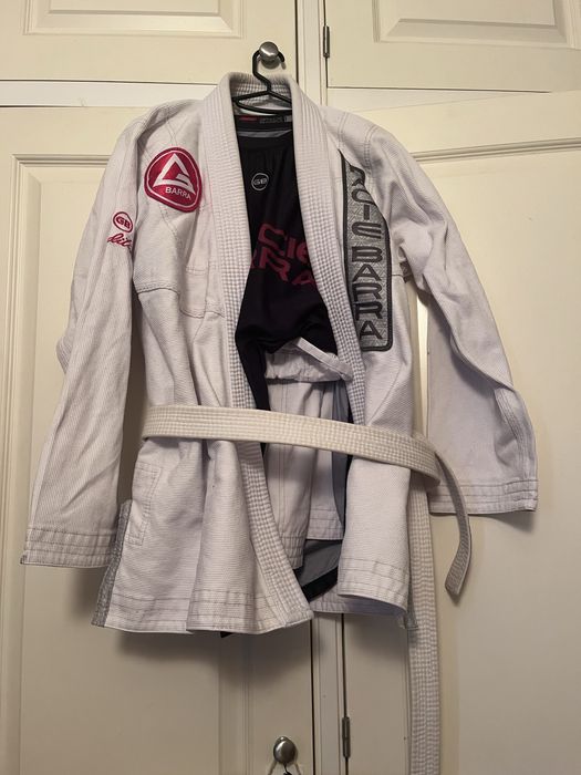 Dois Kimonos Jiu jitsu Gracie Barra