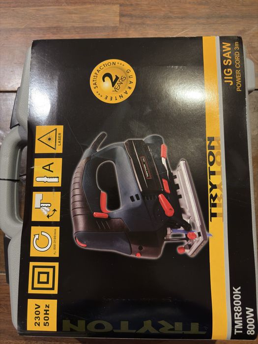 Wyrzynarka ręczna stolarska 800W TMR800K Tryton