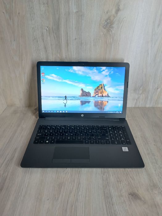 Ноутбук Тонкий HP Intel 8 по 3.6Ghz 16GB D4 SSD 256GB FullHD Ultrabook