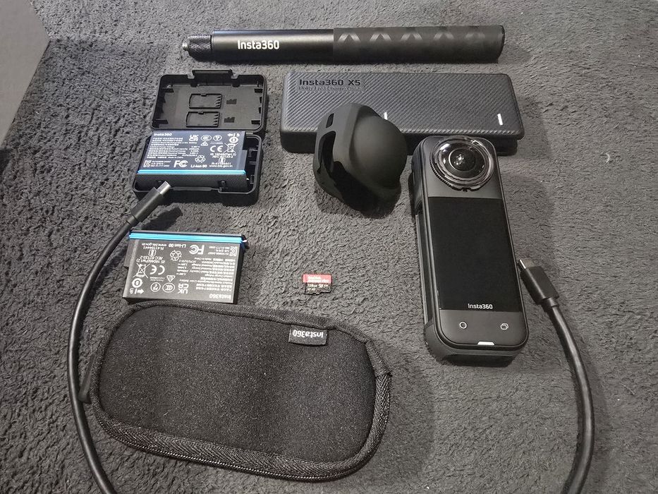 Insta 360 X5 8K 360 Action Cam Como Nova