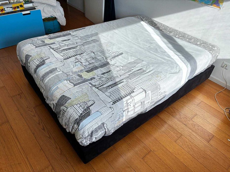 Cama / Sommier Estofado 200x140cm (Possibilidade de incluir Colchão)