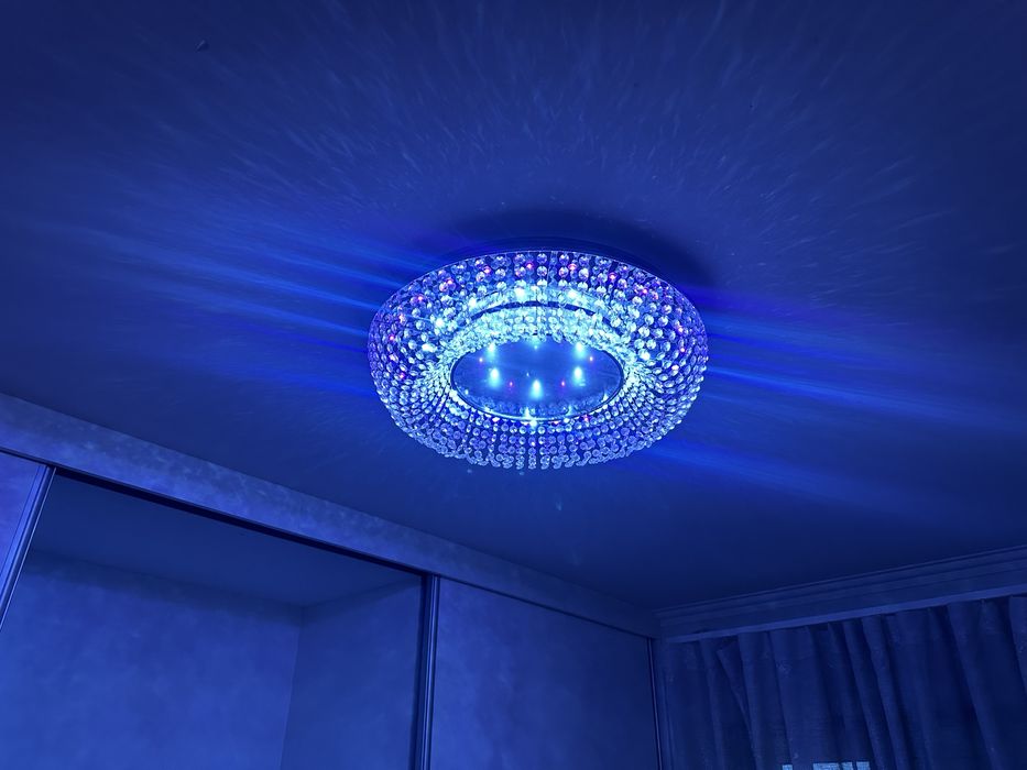 Candeeiro  led  brilhante