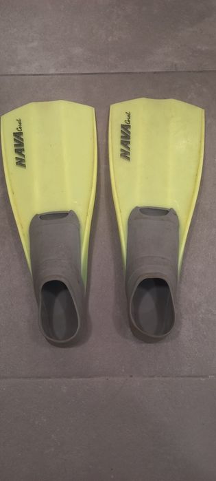 Barbatanas - tamanho XS