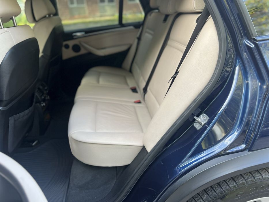 BMW X5, 2010 рік