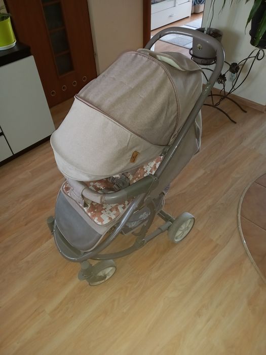 Wózek dziecięcy spacerówka