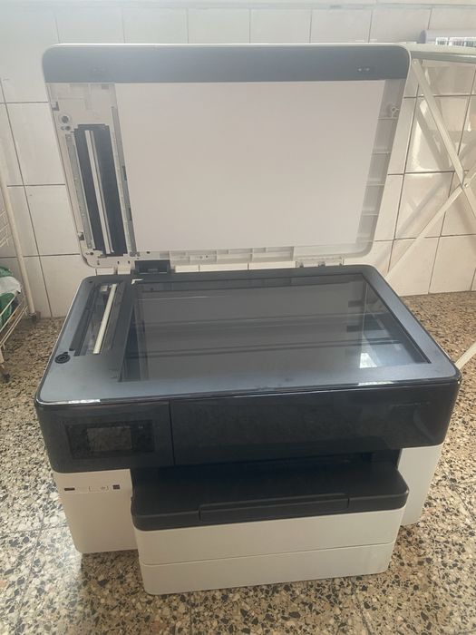 Impressora Multifunções A3 e A4 HP OfficeJet Pro 7740 (Como Nova + Tinteiros Cheios)