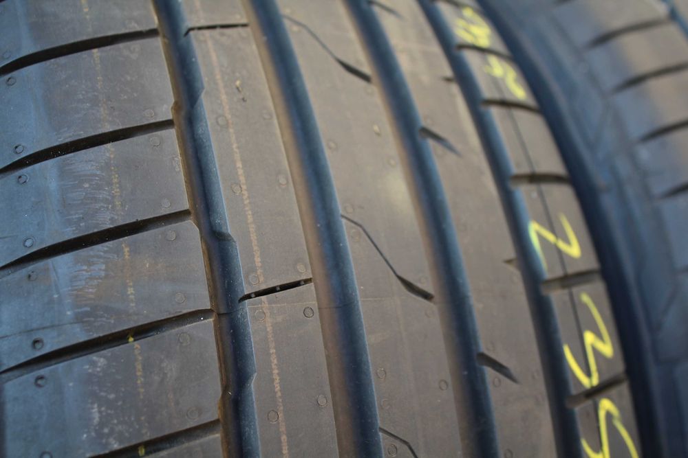 235 60 R18 Hankook Ventus S1EVO 3  EV  DEMO