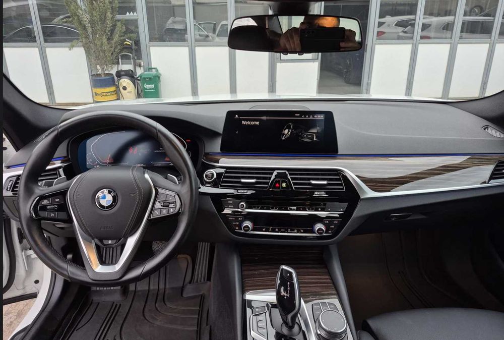 BMW 530 бензин 2020