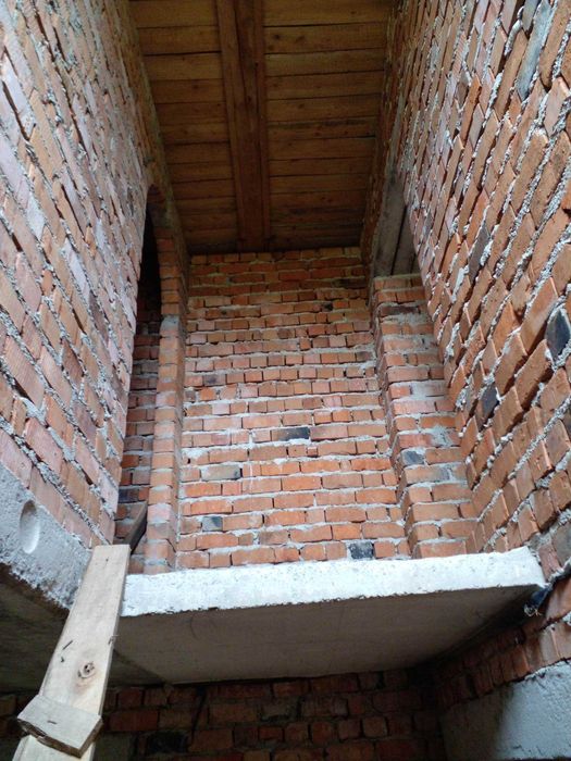 Продається будинок 2 поверхи, та 2 земельних ділянки