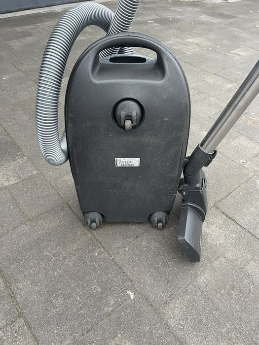 Пилосос Miele SGDF3 series 120